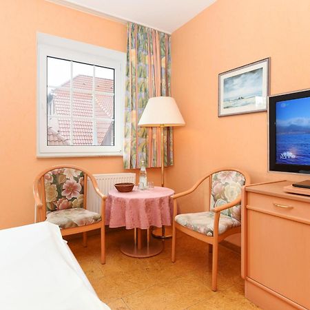 Hotel-Pension Stoertebeker بينسيرسيال المظهر الخارجي الصورة